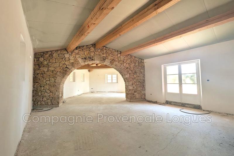 Maison - 450 m² - 9 pièces