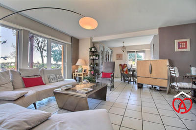 Maison - 165 m² - 6 pièces