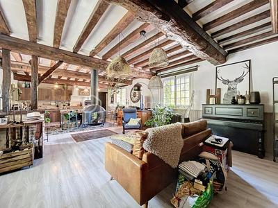 Demeure - 140 m² - 5 pièces