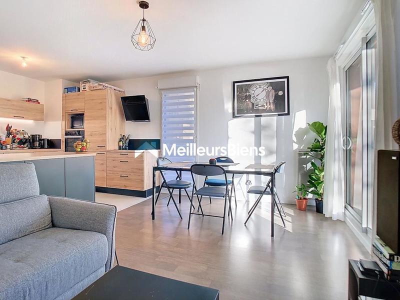 Appartement - 65 m² - 3 pièces