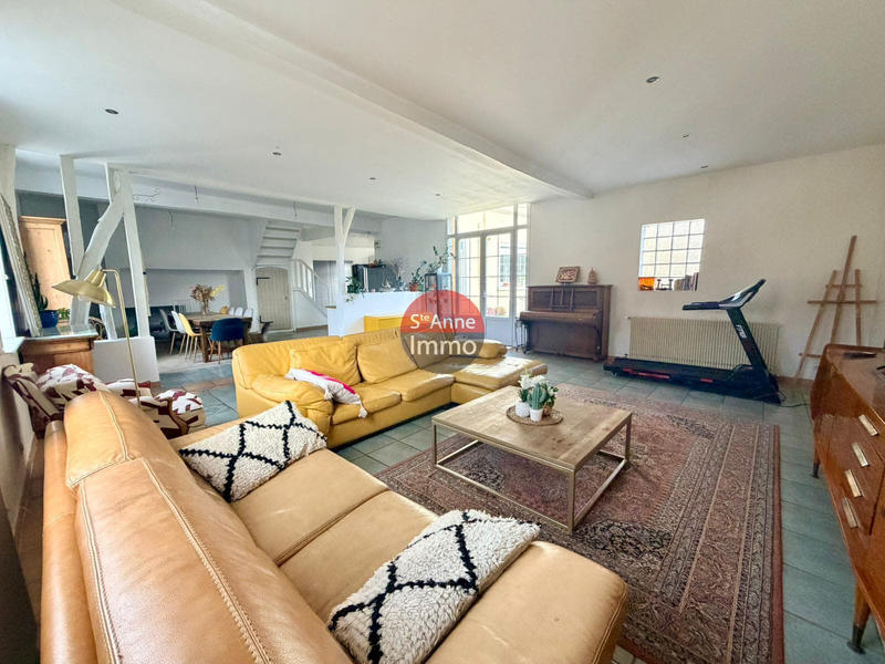 Maison - 197 m² - 7 pièces