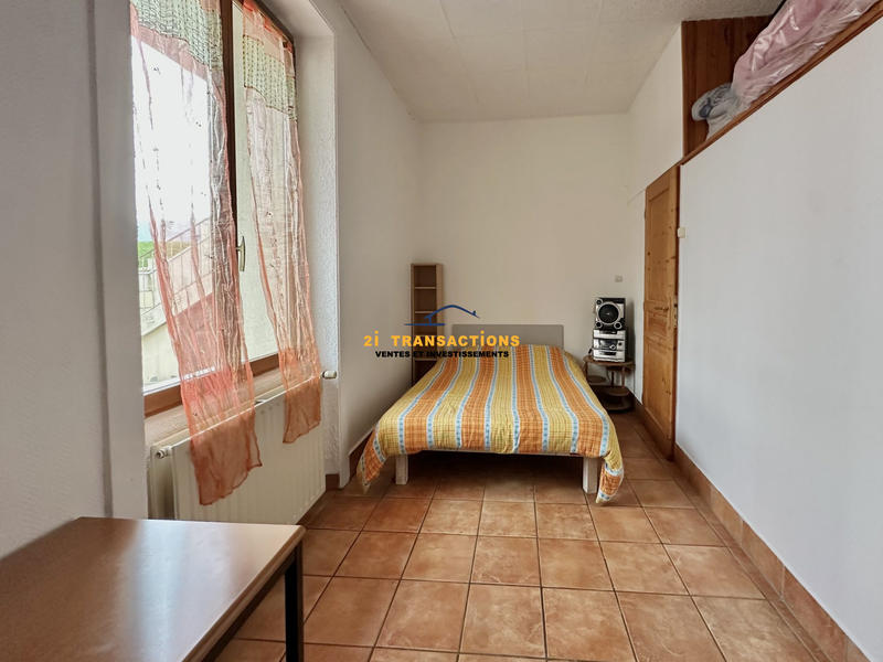 Appartement - 93 m² - 4 pièces