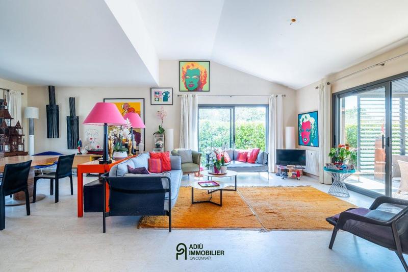 Villa - 185 m² - 6 pièces