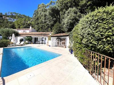 Maison - 170 m² - 5 pièces