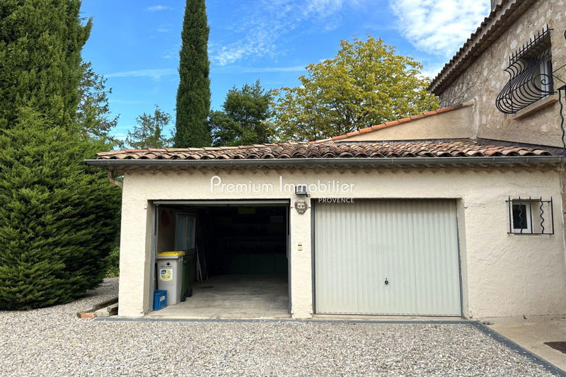 Maison - 284 m² - 8 pièces
