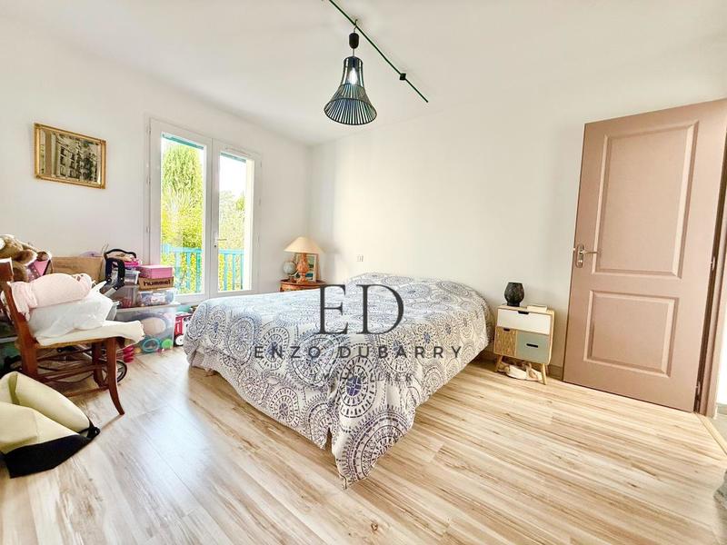 Maison - 170 m² - 6 pièces