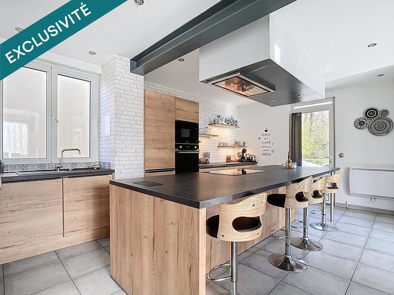 Maison - 94 m² - 5 pièces