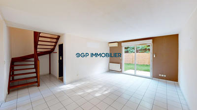 Maison - 103 m² - 4 pièces