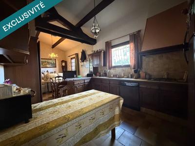 Maison - 200 m² - 5 pièces