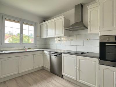 Maison - 102 m² - 6 pièces