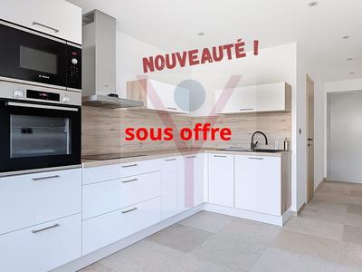 Appartement - 80 m² - 3 pièces