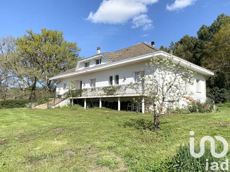 Maison de campagne - 219 m² - 7 pièces