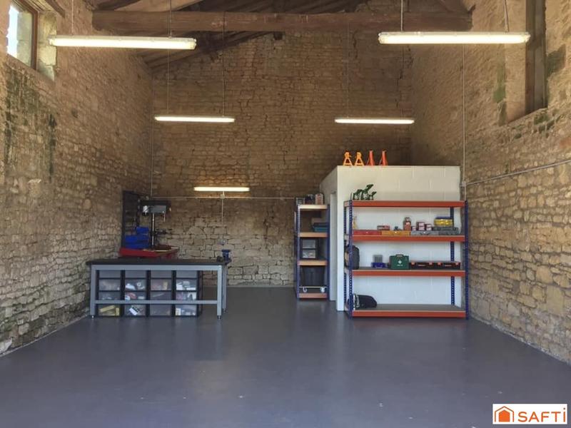 Château - 495 m² - 15 pièces