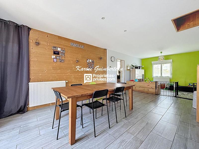 Maison - 182 m² - 6 pièces