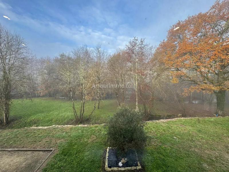 Maison - 595 m² - 5 pièces