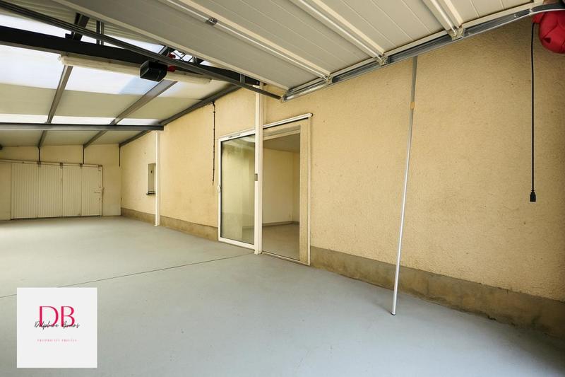 Maison - 92 m² - 5 pièces