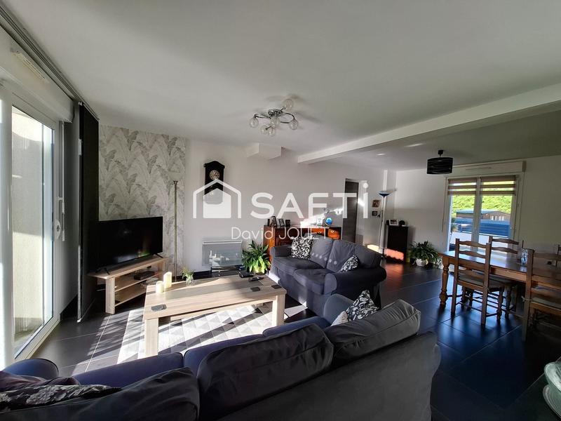 Maison - 110 m² - 5 pièces