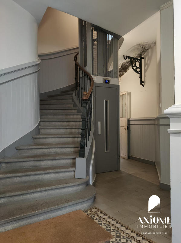 Appartement - 89 m² - 3 pièces