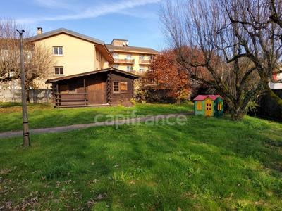 Propriété - 200 m² - 7 pièces