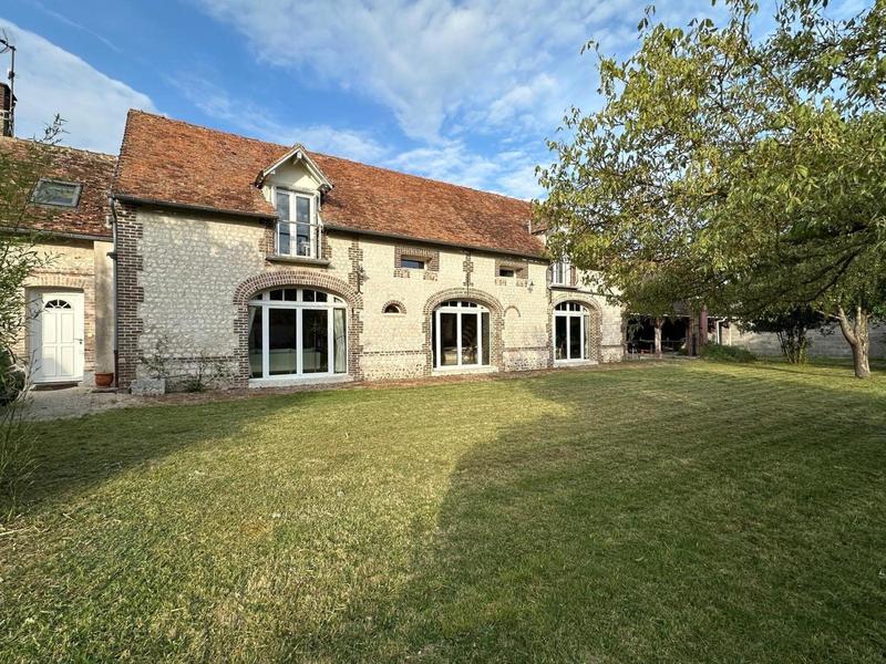 Maison - 200 m² - 6 pièces