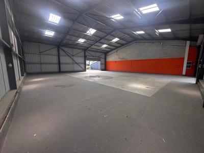 Local d'activités - 1 000 m²