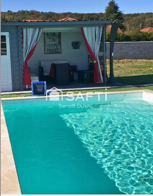 Maison - 186 m² - 8 pièces