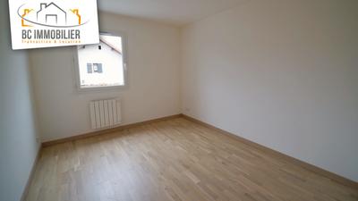 Appartement - 80 m² - 3 pièces