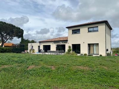Villa - 151 m² - 5 pièces