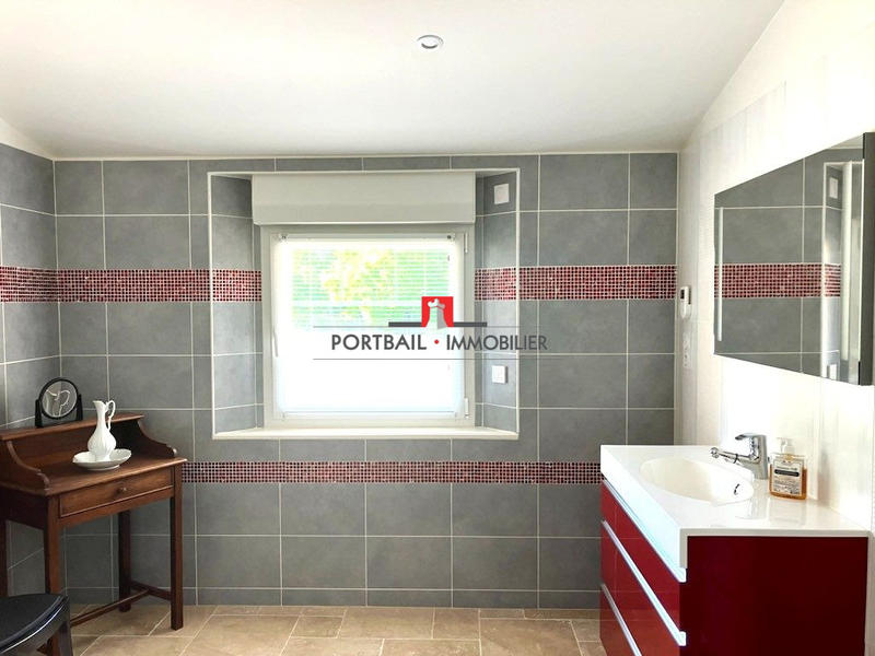 Maison - 400 m² - 12 pièces