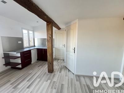 Studio - 27 m² - 2 pièces