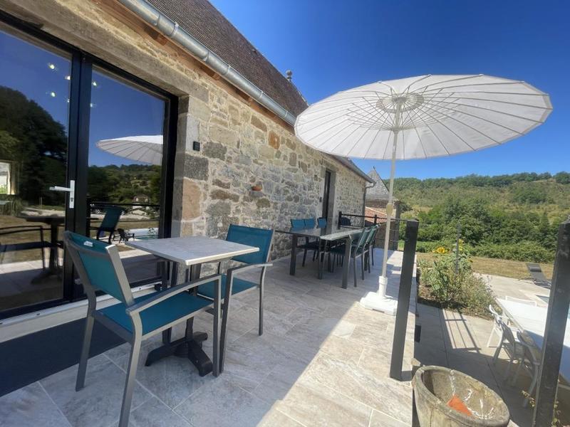 Propriété - 285 m² - 7 pièces