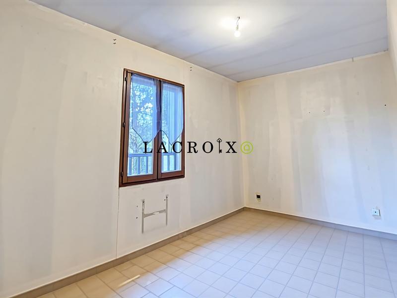 Maison - 93 m² - 5 pièces
