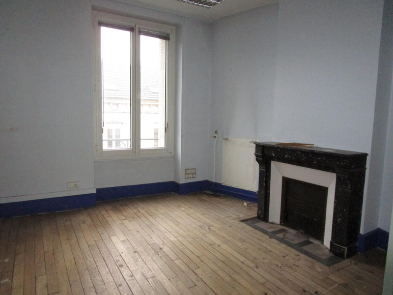 Appartement - 240 m² - 1 pièce