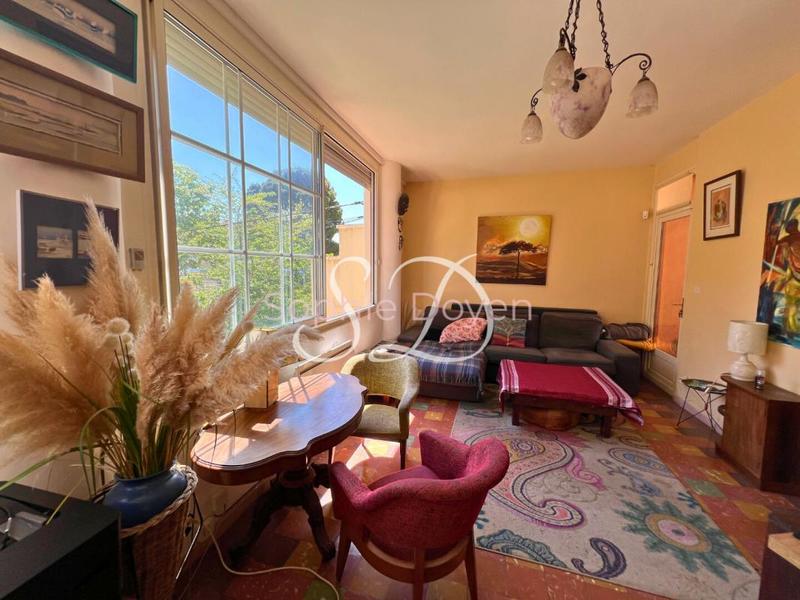 Maison - 122 m² - 7 pièces