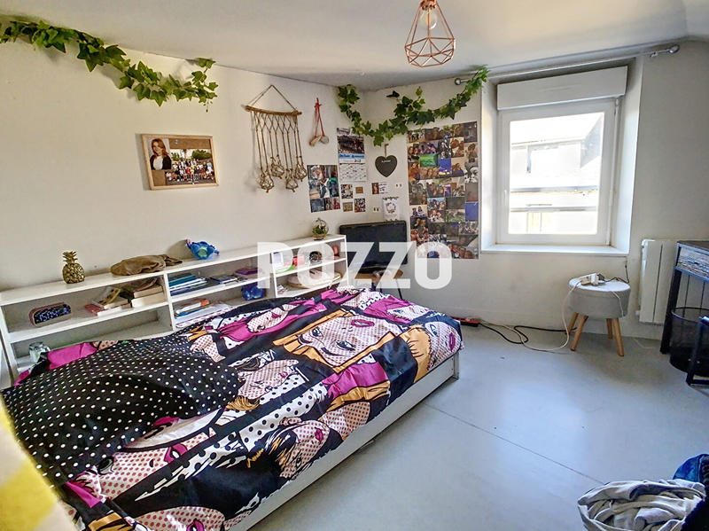 Immeuble - 244 m² - 10 pièces