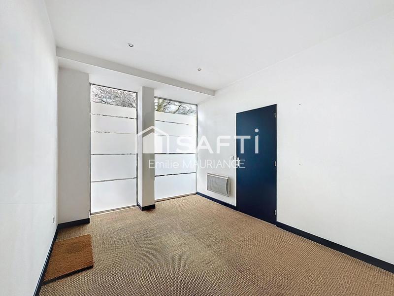 Local commercial - 83 m² - 9 pièces