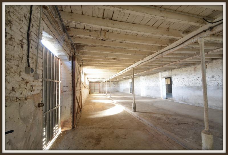 Propriété - 580 m² - 2 pièces