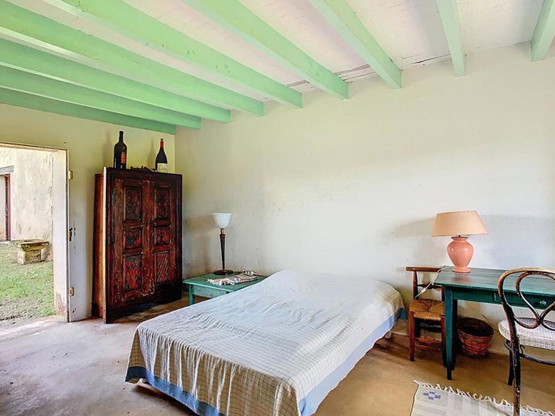 Maison - 270 m² - 13 pièces