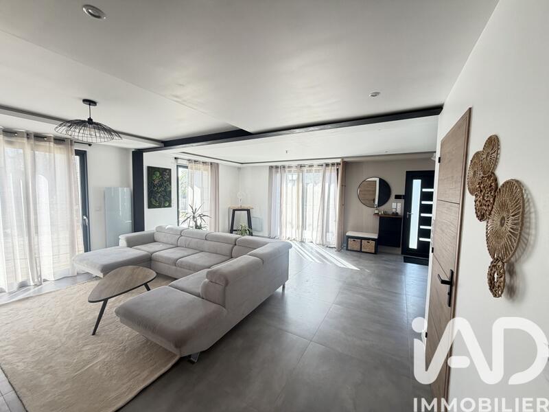 Maison - 118 m² - 4 pièces