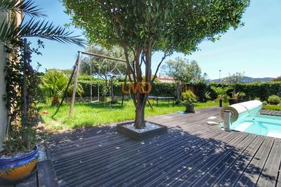 Villa - 137 m² - 5 pièces
