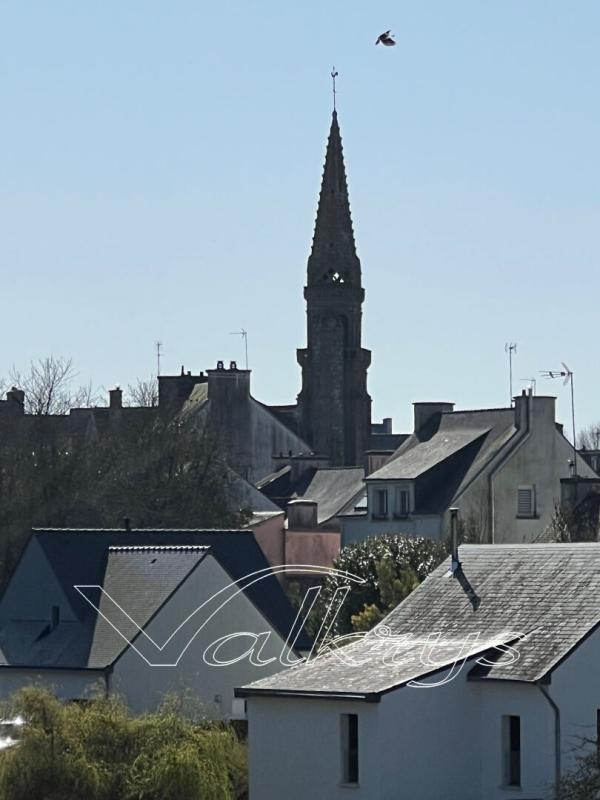 Maison - 180 m² - 10 pièces