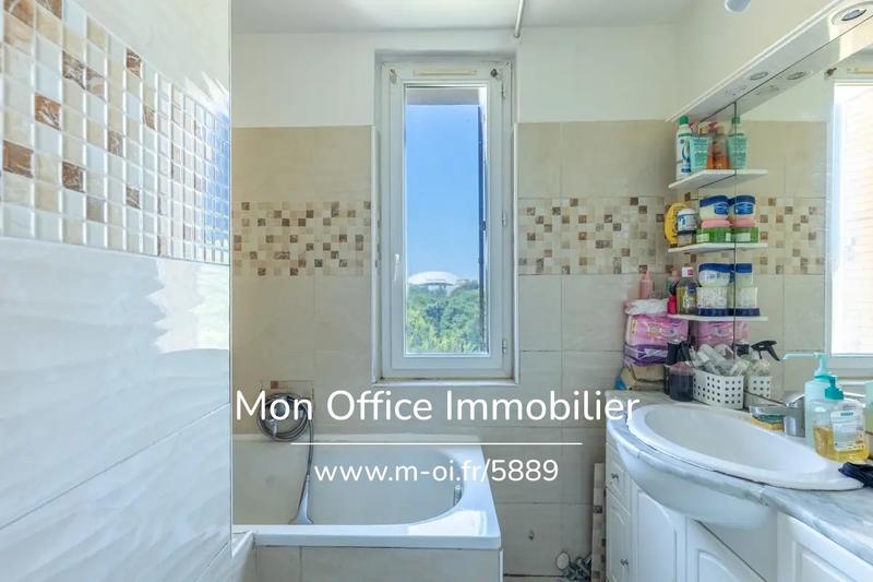 Appartement - 70 m² - 4 pièces