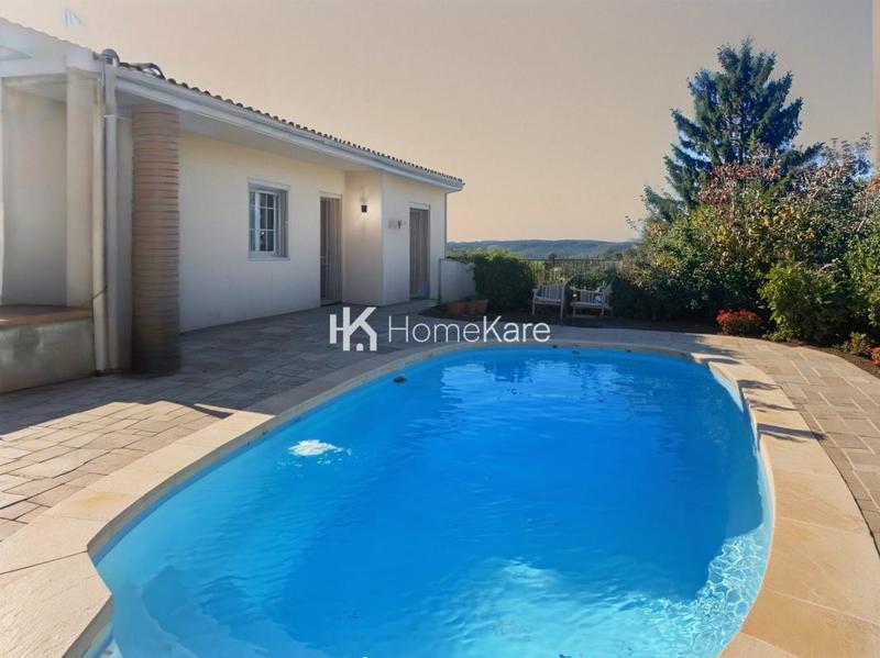 Maison - 95 m² - 4 pièces