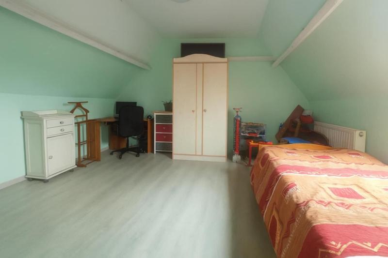 Maison - 223 m² - 9 pièces