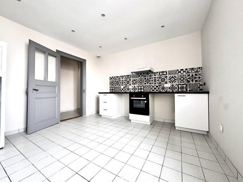 Appartement - 99 m² - 4 pièces