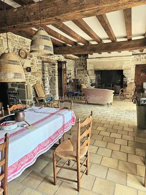 Maison ancienne - 260 m² - 8 pièces