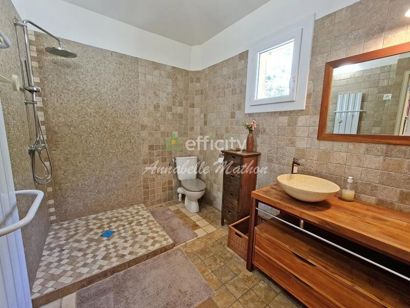 Villa - 197 m² - 6 pièces