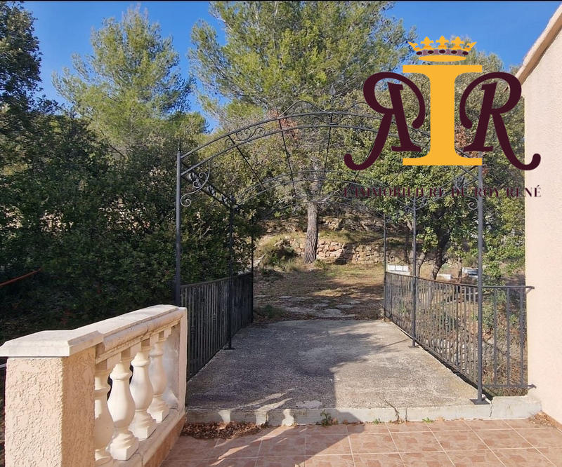 Maison - 163 m² - 8 pièces