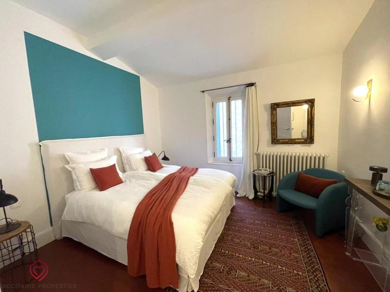 Maison de maîtres - 277 m² - 8 pièces