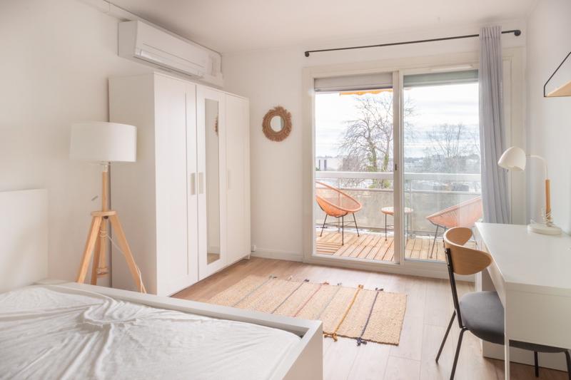 Appartement - 80 m² - 5 pièces